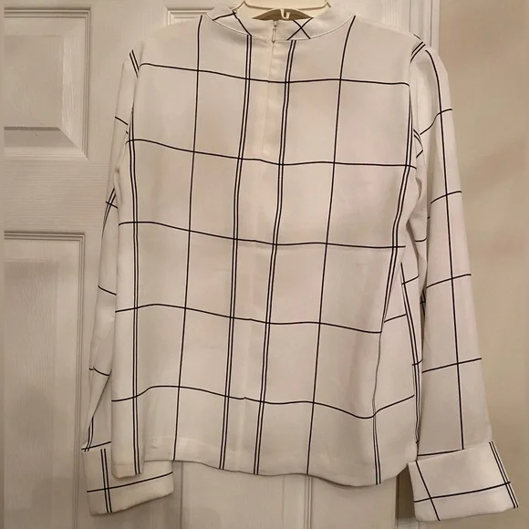 H&M White & Black Lined Plaid Blouse with Stand-up Collar - Picture 3 of 5